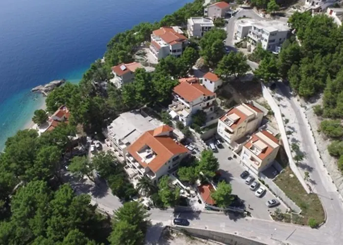 Apartments Villa Astra & Pinija
