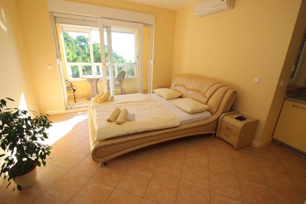 Apartment Astra & Pinija *