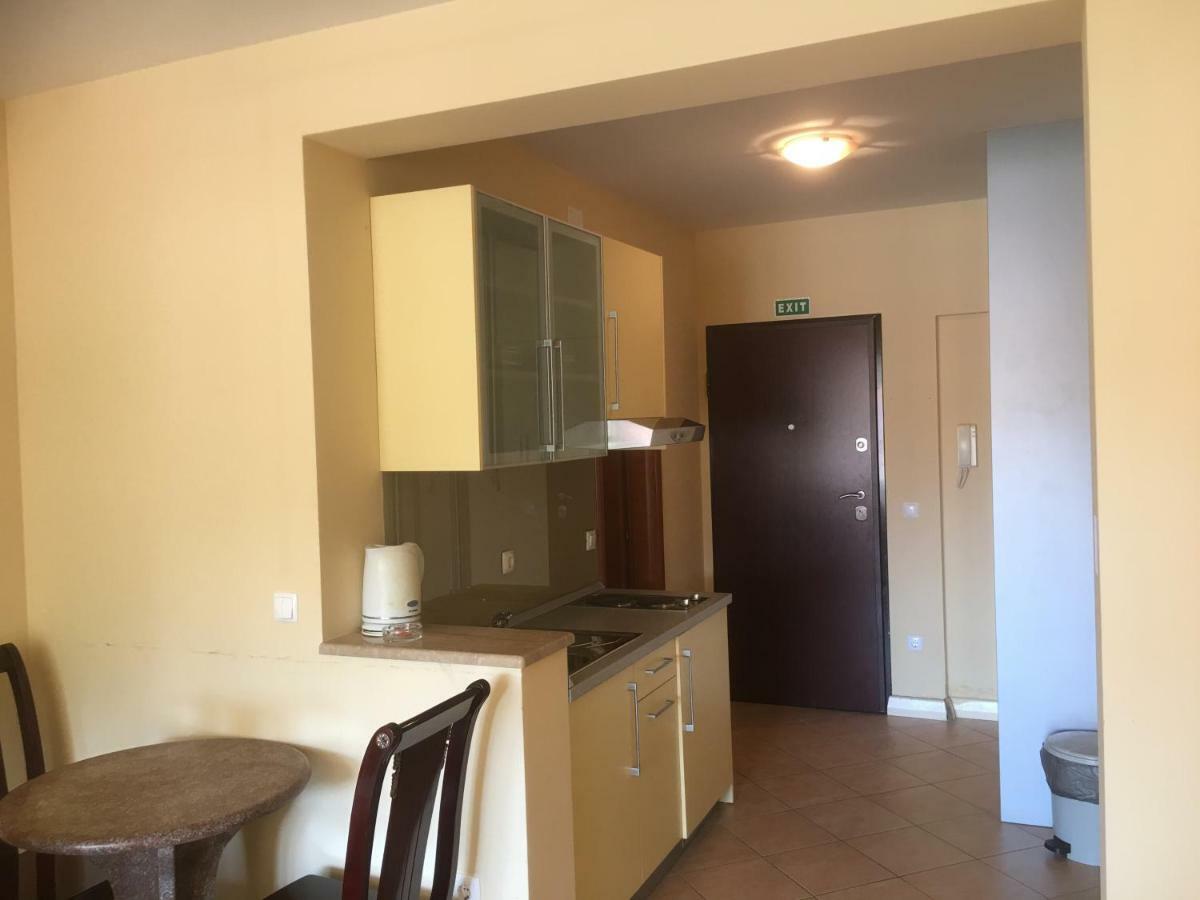 Apartment Astra & Pinija Brela